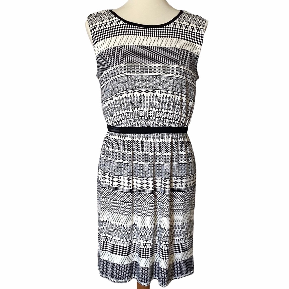 Ann Taylor Loft Dress Mini Sleeveless Cream and Black Size Medium